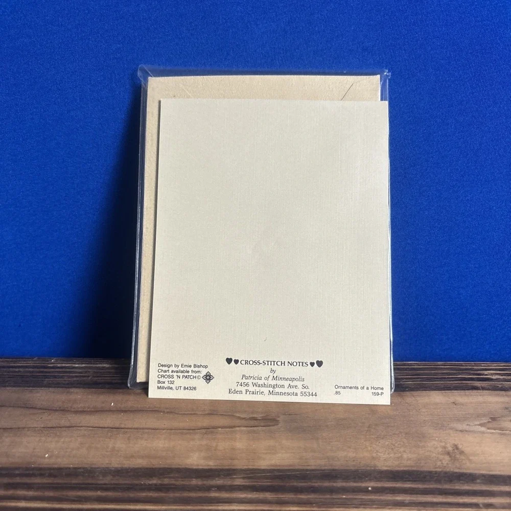 N/A cards envelopes